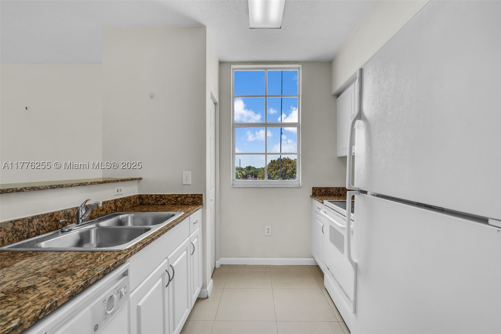 215 SW 42nd Ave #402, Miami FL 33134