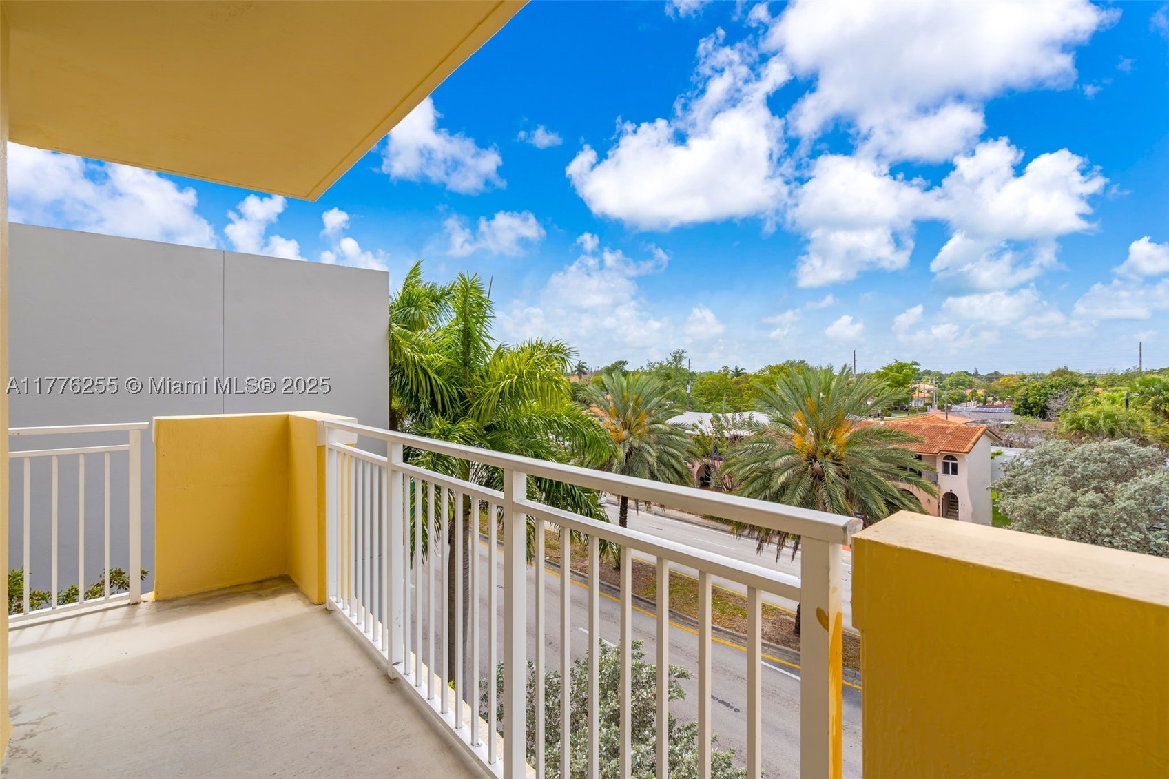 215 SW 42nd Ave #402, Miami FL 33134