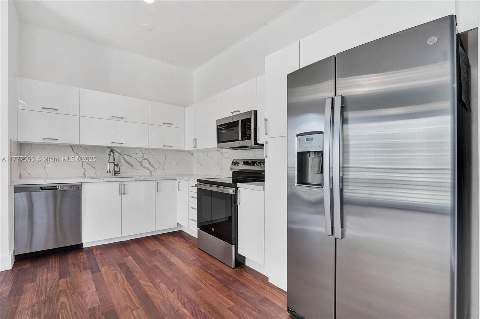 234 NE 3rd St #2202, Miami FL 33132