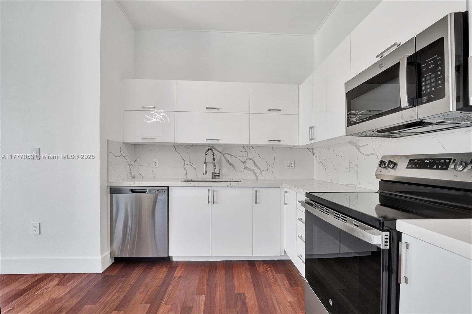 234 NE 3rd St #2202, Miami FL 33132
