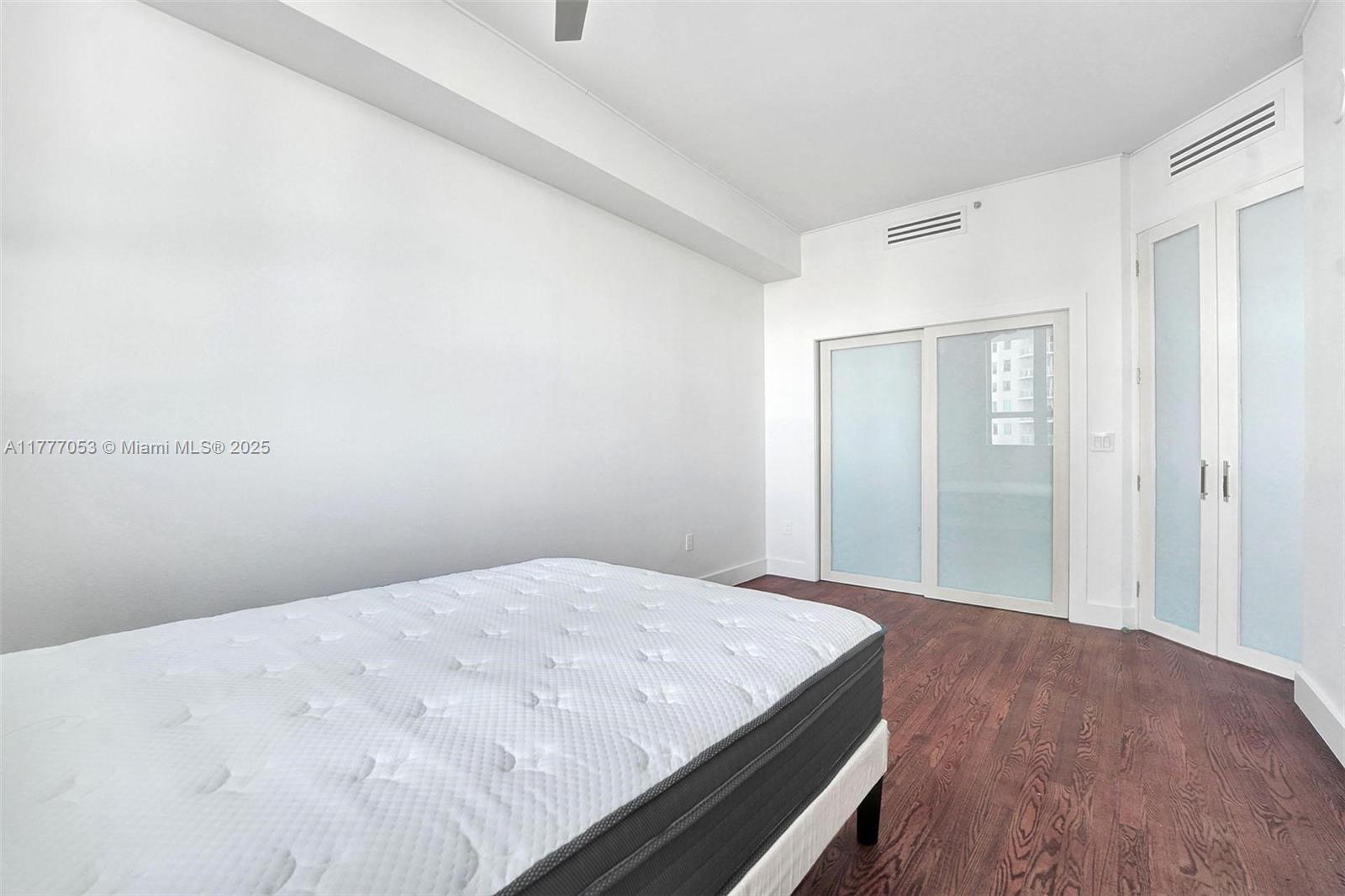 234 NE 3rd St #2202, Miami FL 33132
