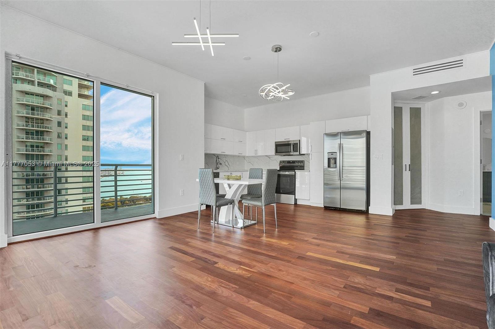 234 NE 3rd St #2202, Miami FL 33132