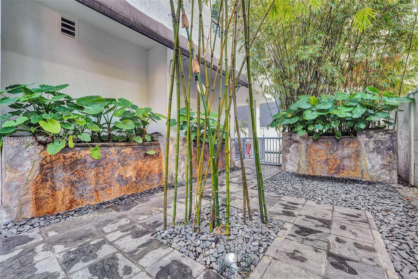 234 NE 3rd St #2202, Miami FL 33132
