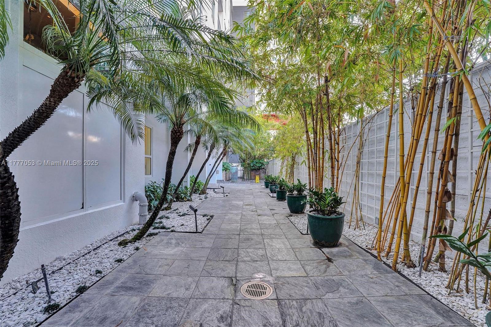 234 NE 3rd St #2202, Miami FL 33132