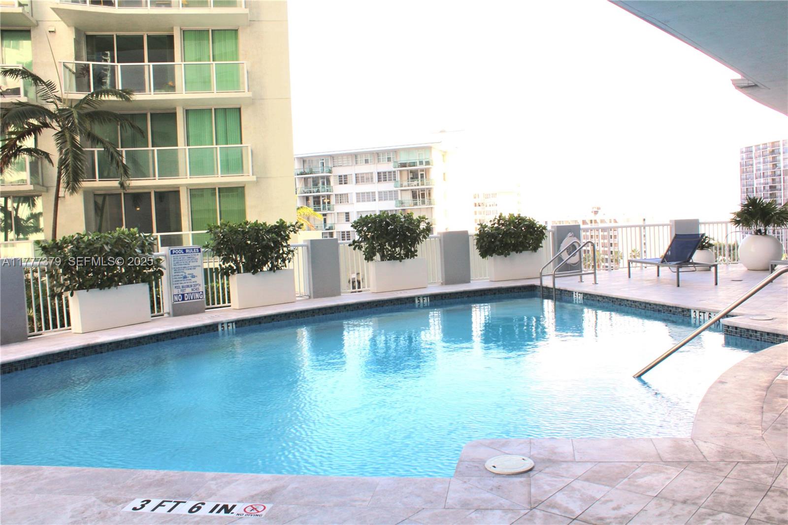 170 SE 14th St #2705, Miami FL 33131