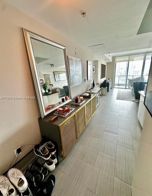 92 SW 3rd St #4104, Miami FL 33130
