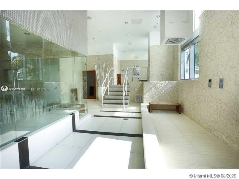 92 SW 3rd St #4104, Miami FL 33130