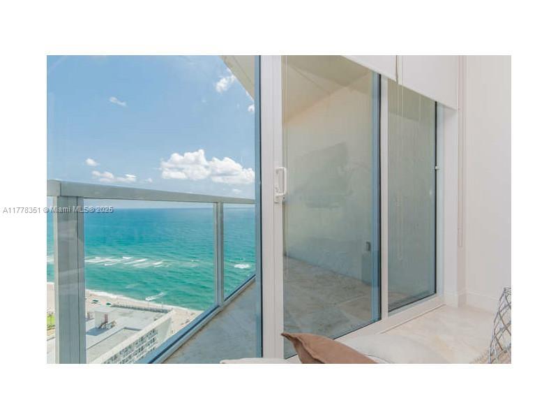 16699 Collins Ave #2406, Sunny Isles Beach FL 33160