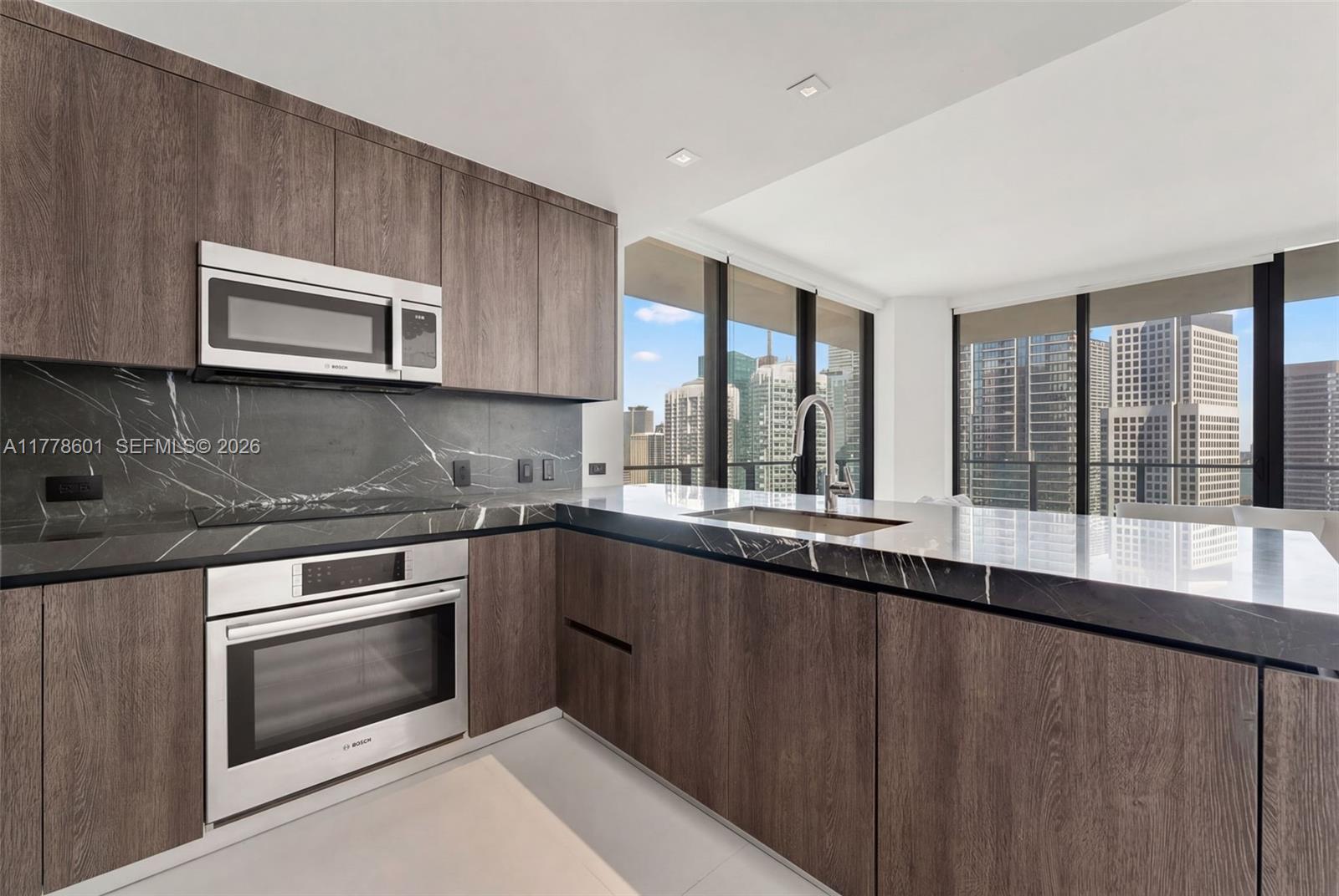 88 SW 7th Street #2411, Miami FL 33130