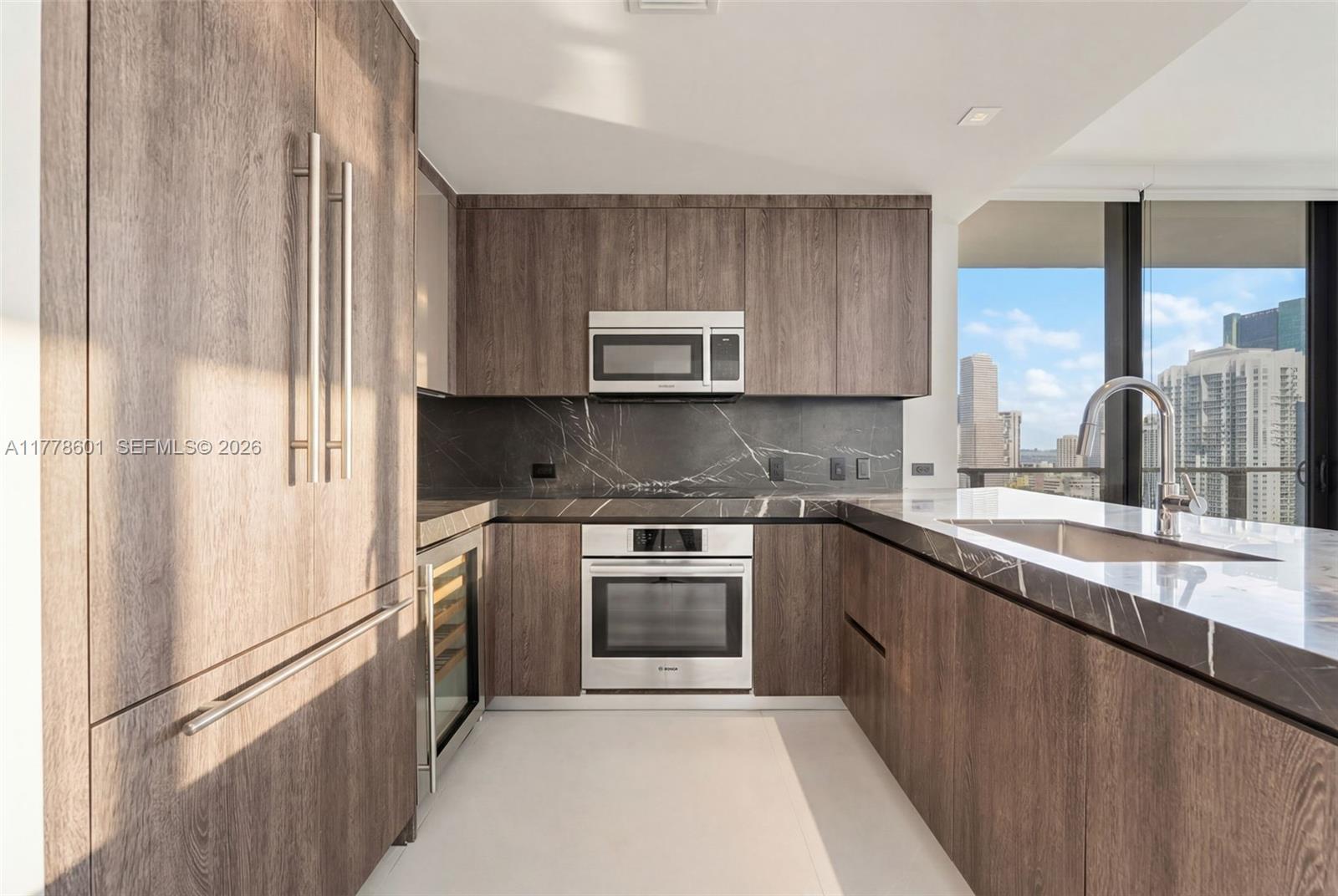 88 SW 7th Street #2411, Miami FL 33130