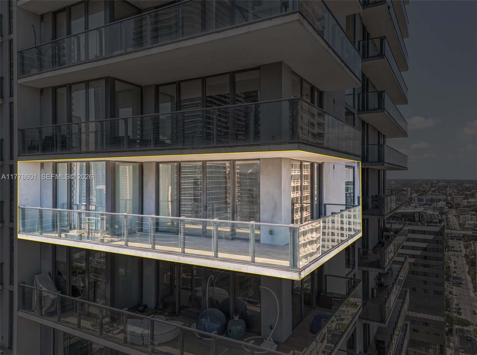 88 SW 7th Street #2411, Miami FL 33130
