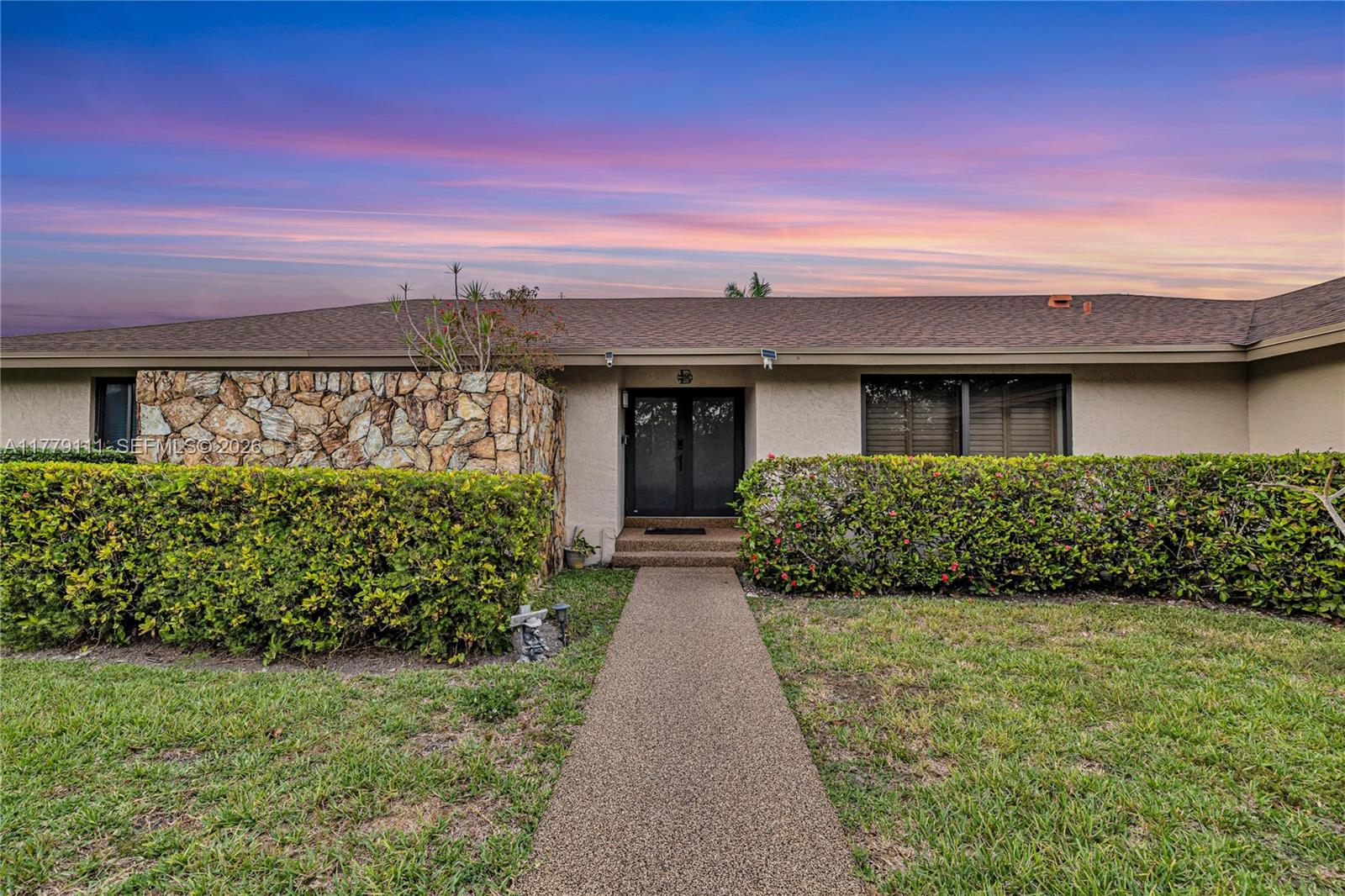 7801 SW 170th St, Palmetto Bay FL 33157