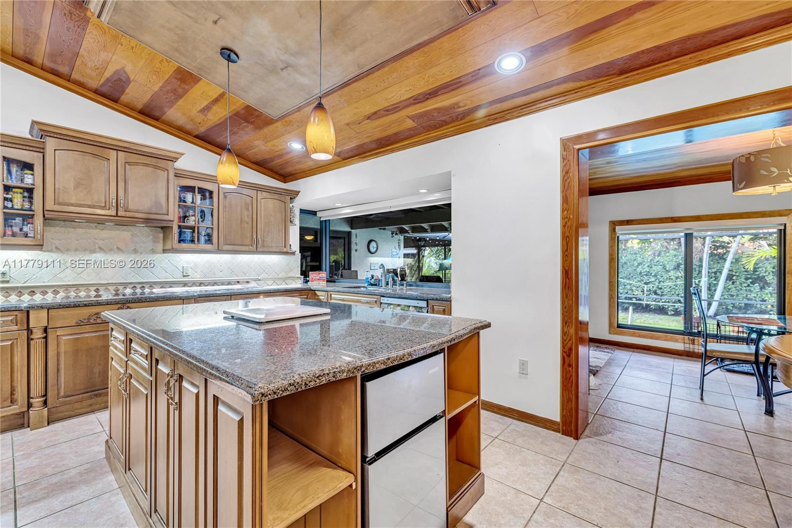 7801 SW 170th St, Palmetto Bay FL 33157
