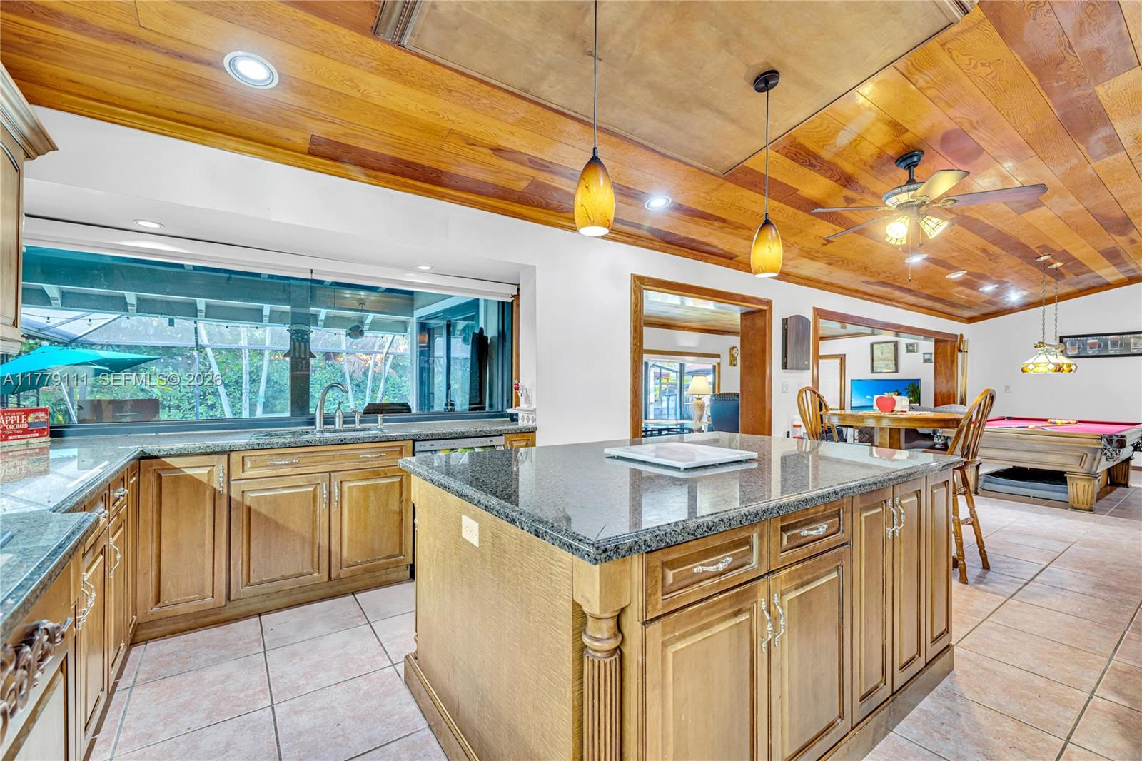 7801 SW 170th St, Palmetto Bay FL 33157