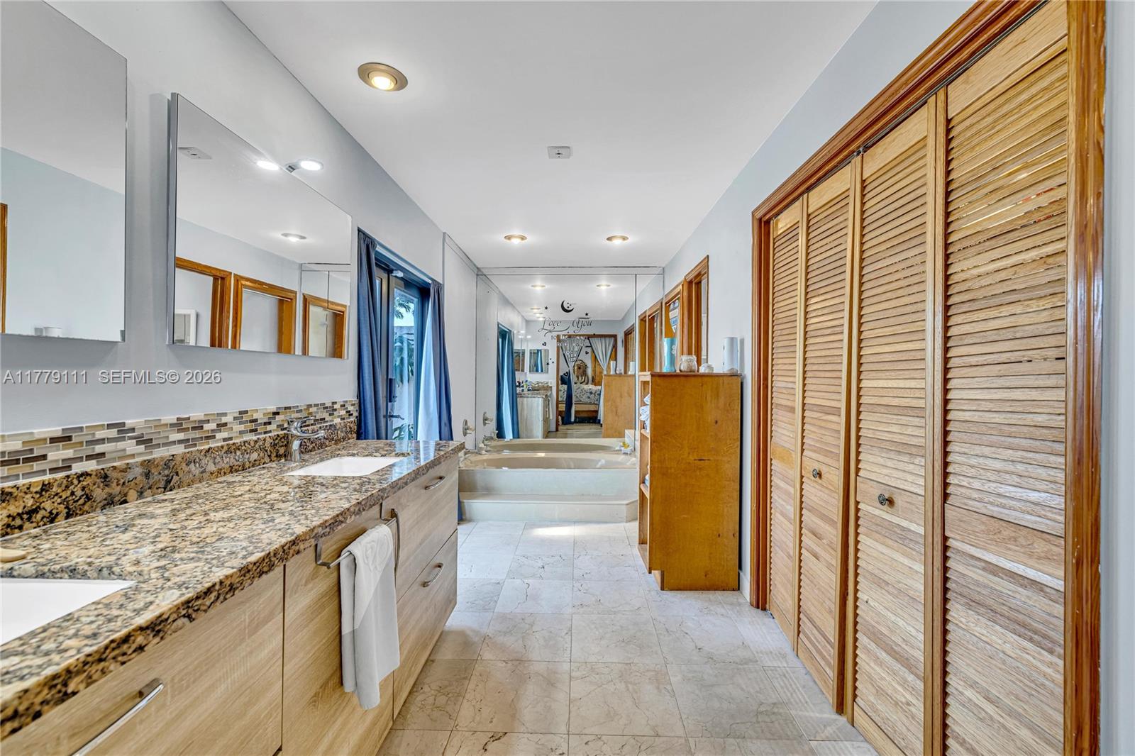 7801 SW 170th St, Palmetto Bay FL 33157