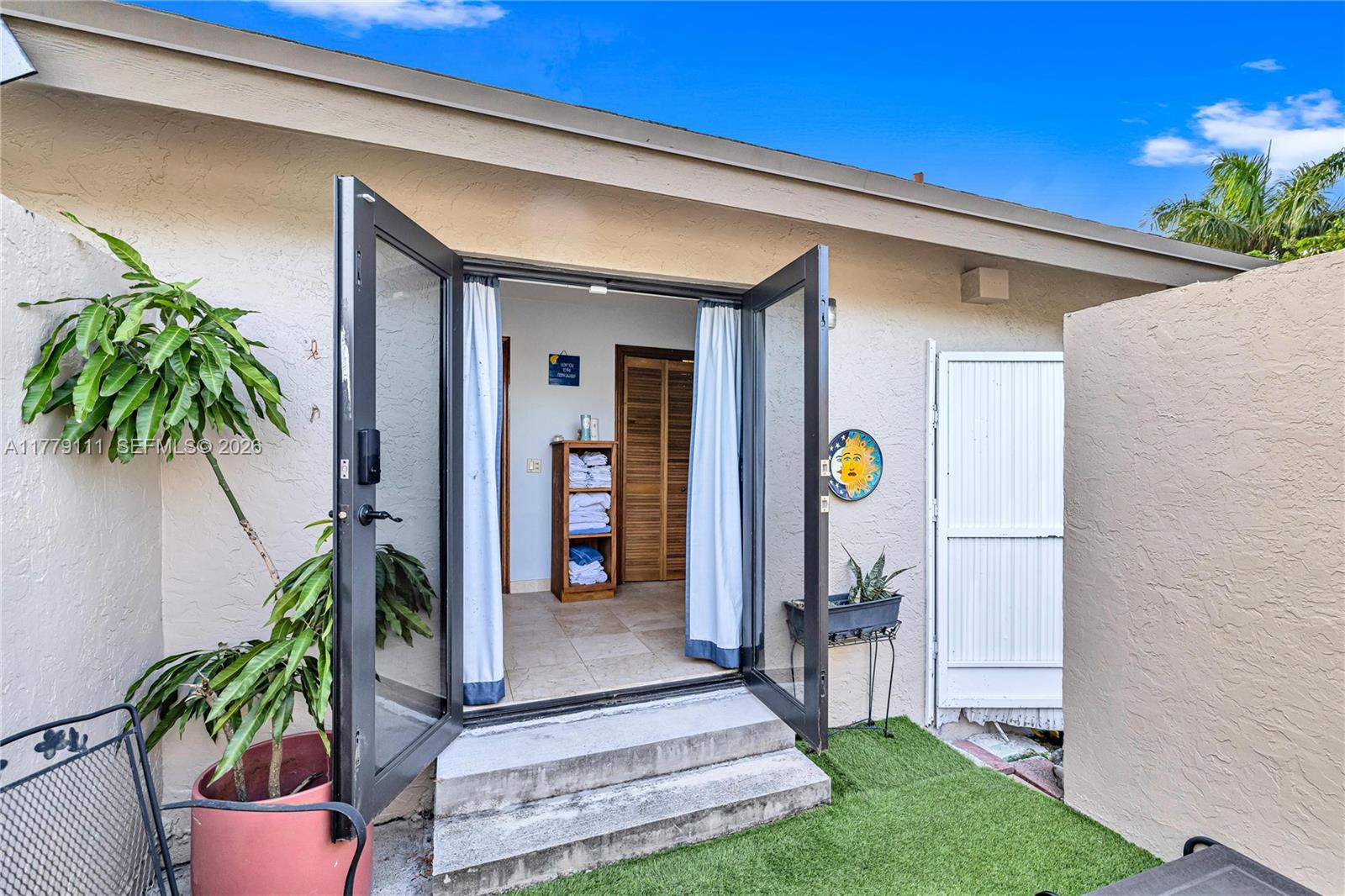 7801 SW 170th St, Palmetto Bay FL 33157