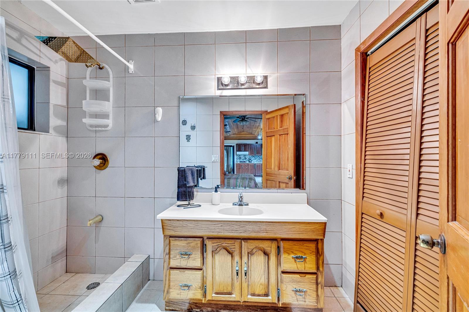 7801 SW 170th St, Palmetto Bay FL 33157