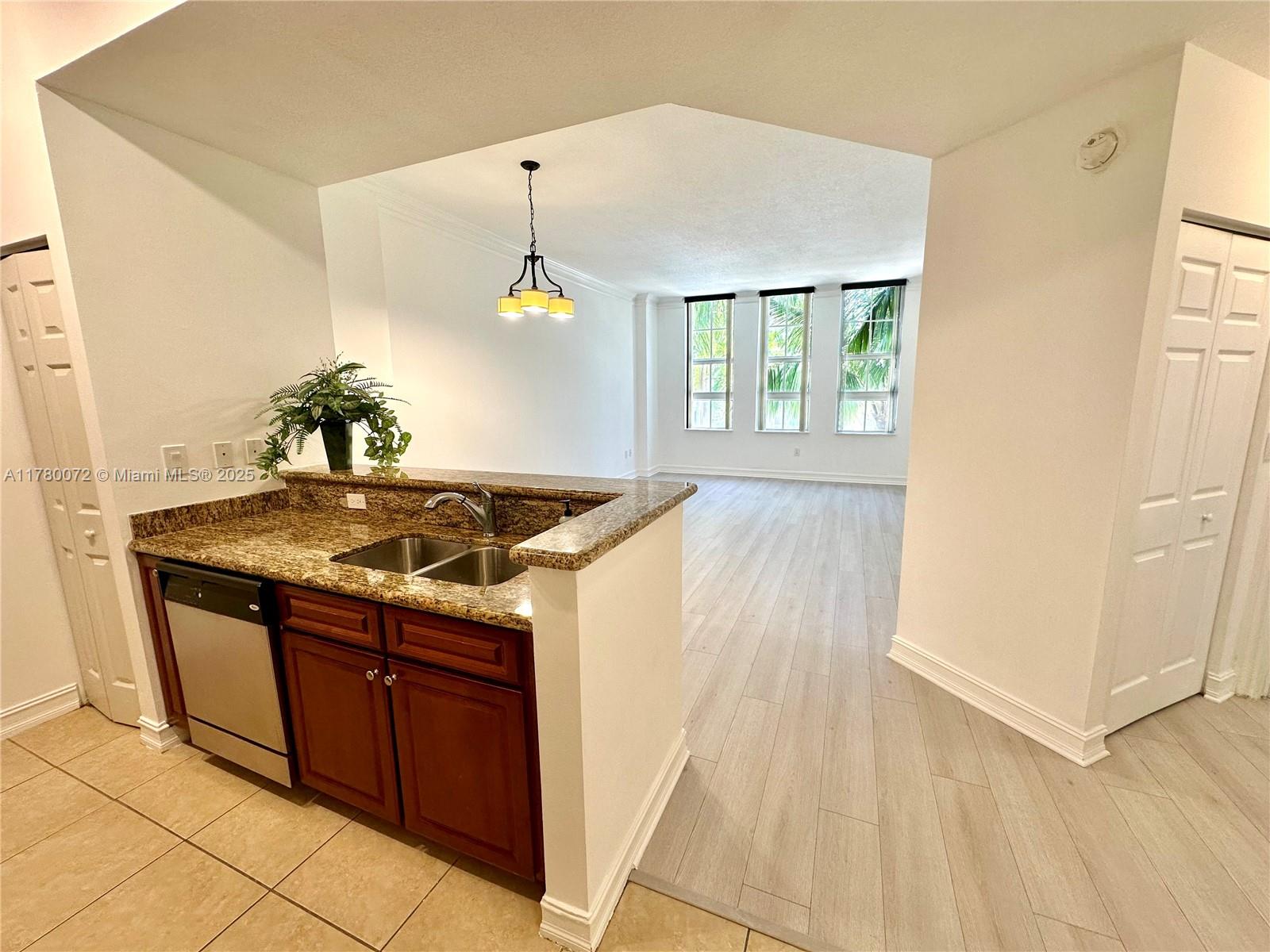 3001 NE 185th St #336, Aventura FL 33180