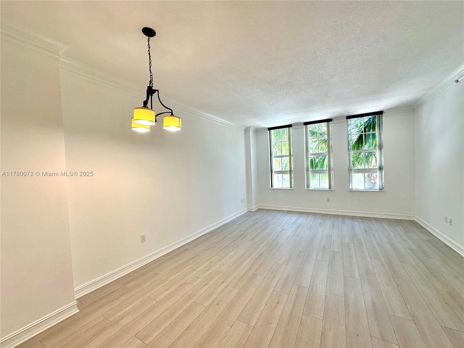 3001 NE 185th St #336, Aventura FL 33180