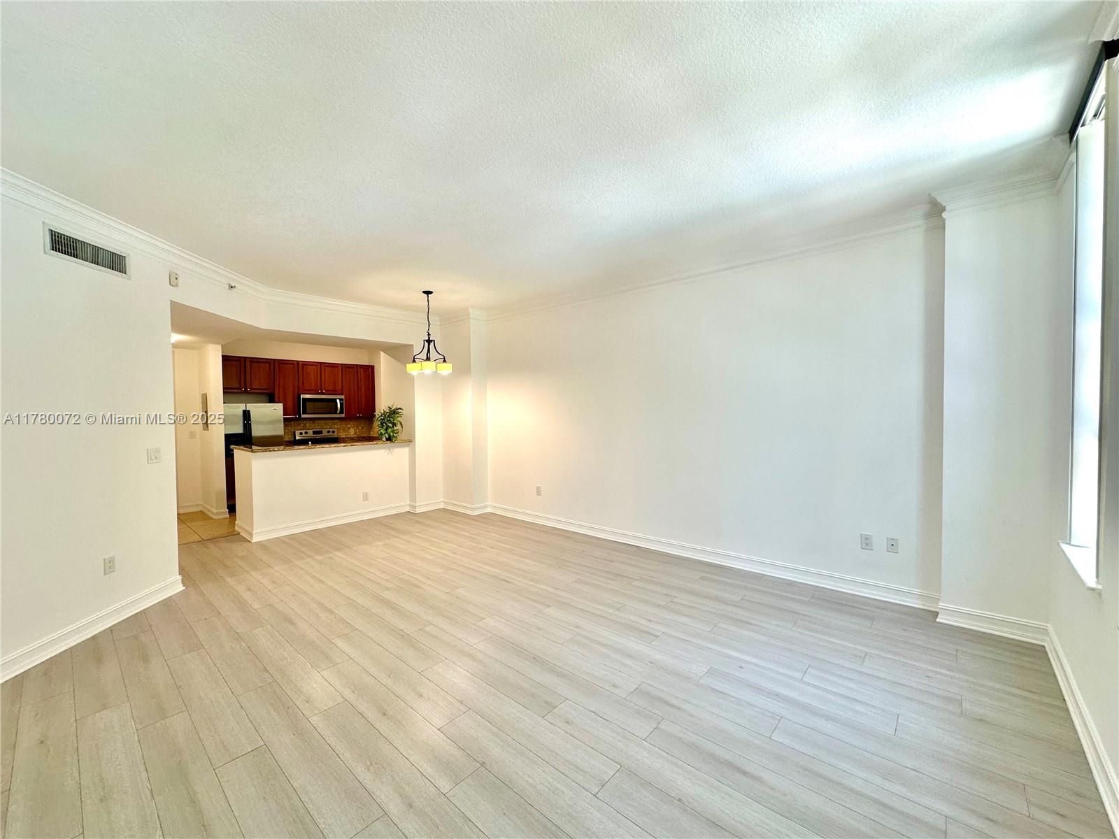 3001 NE 185th St #336, Aventura FL 33180