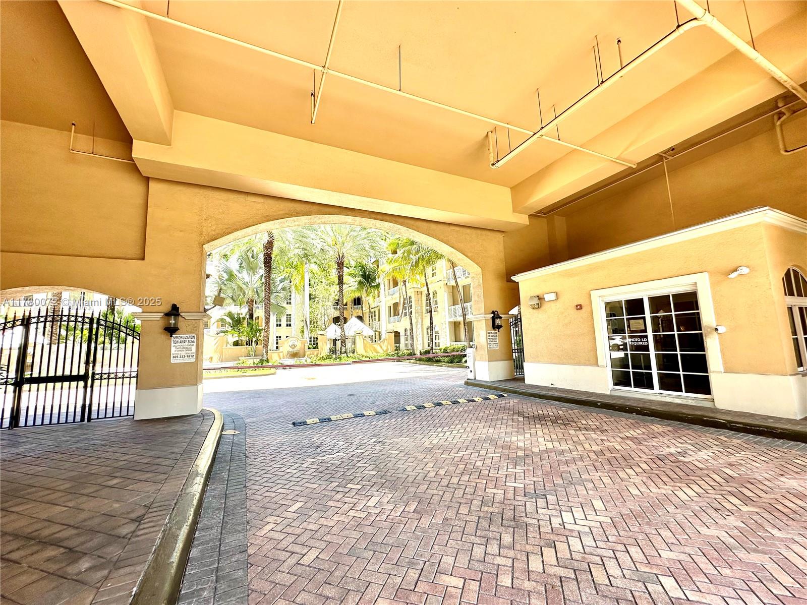 3001 NE 185th St #336, Aventura FL 33180