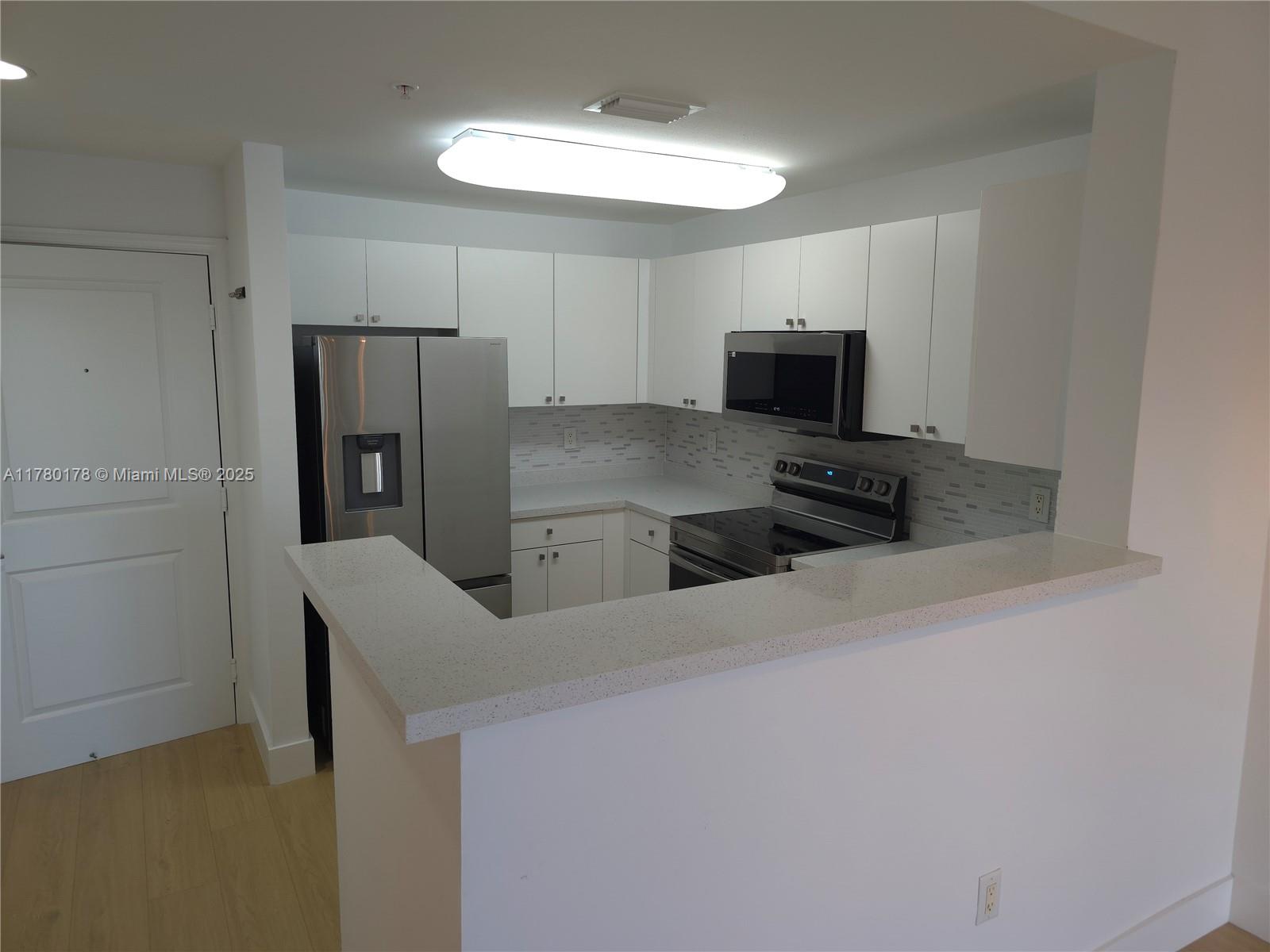 10 Aragon Ave #819, Coral Gables FL 33134