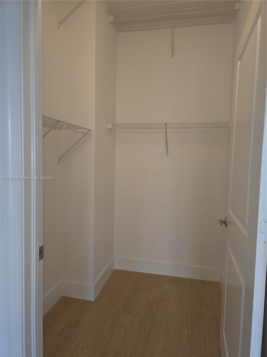 10 Aragon Ave #819, Coral Gables FL 33134