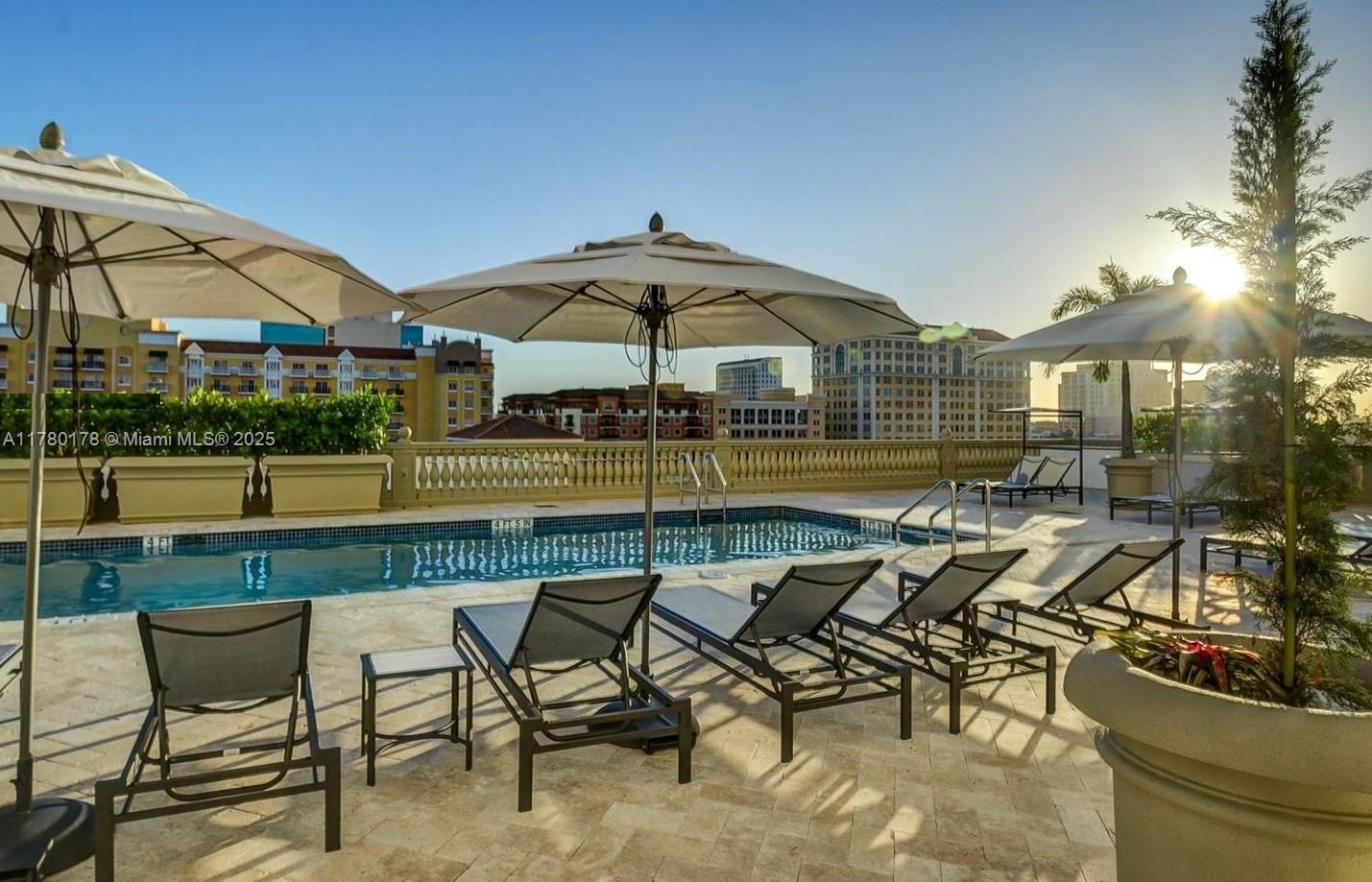 10 Aragon Ave #819, Coral Gables FL 33134