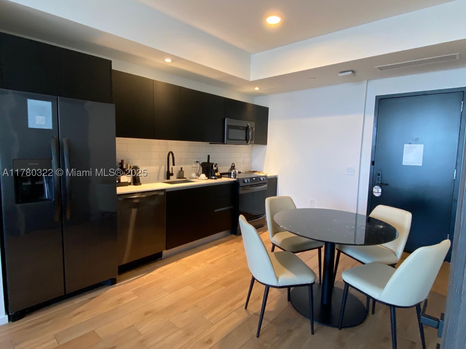 398 NE 5th St #2910, Miami FL 33132