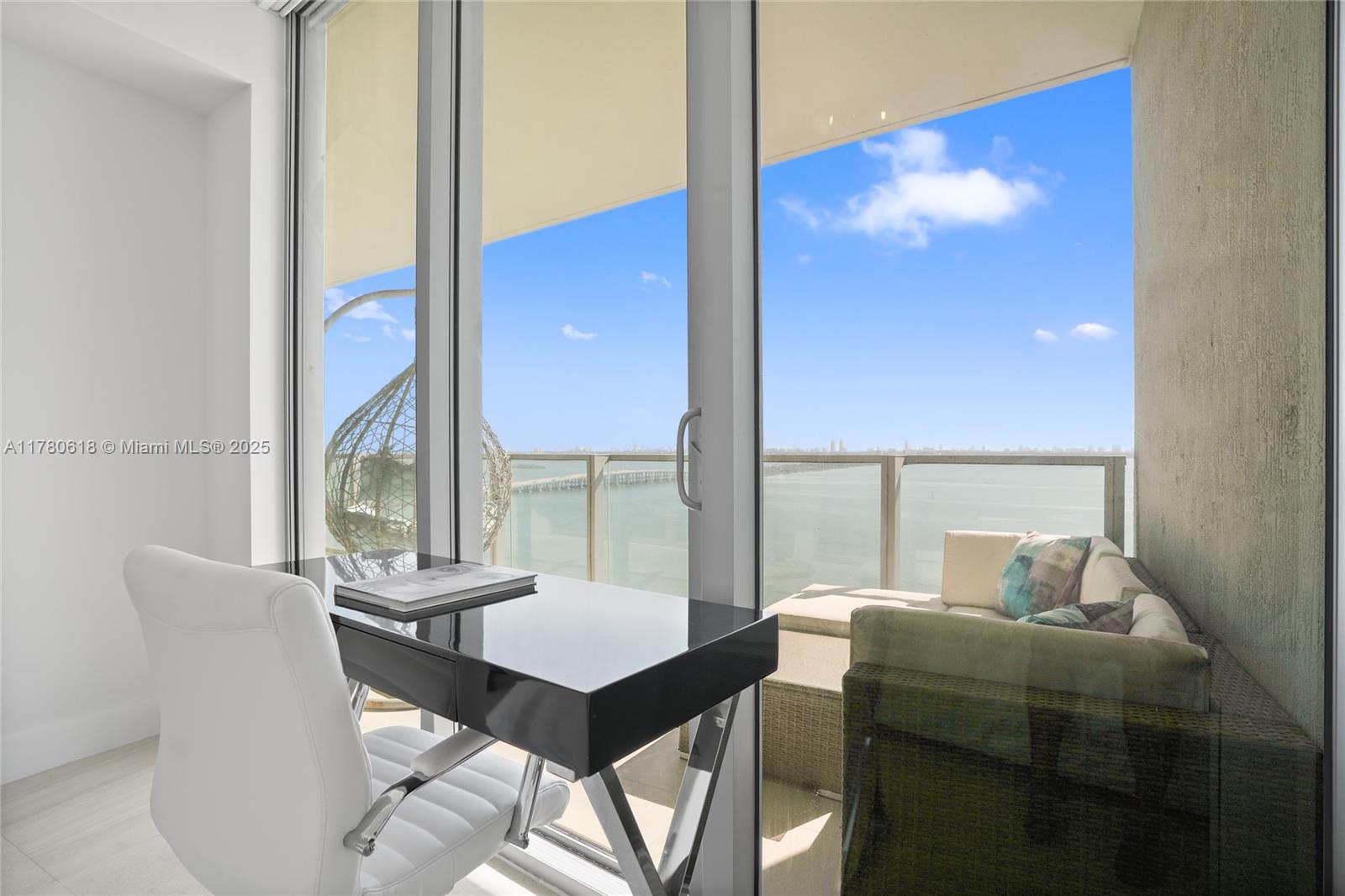 2900 NE 7th Ave #1905, Miami FL 33137