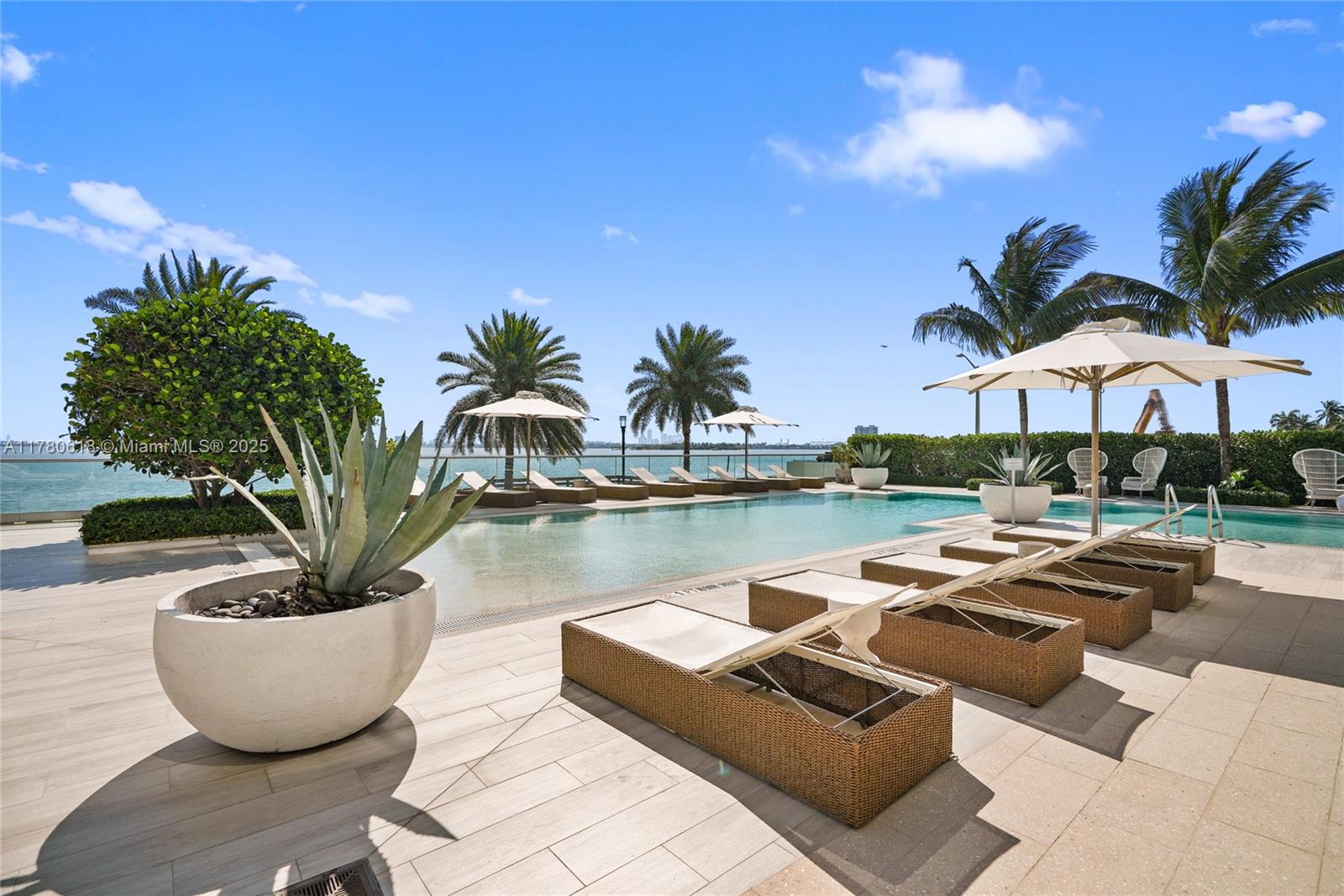 2900 NE 7th Ave #1905, Miami FL 33137