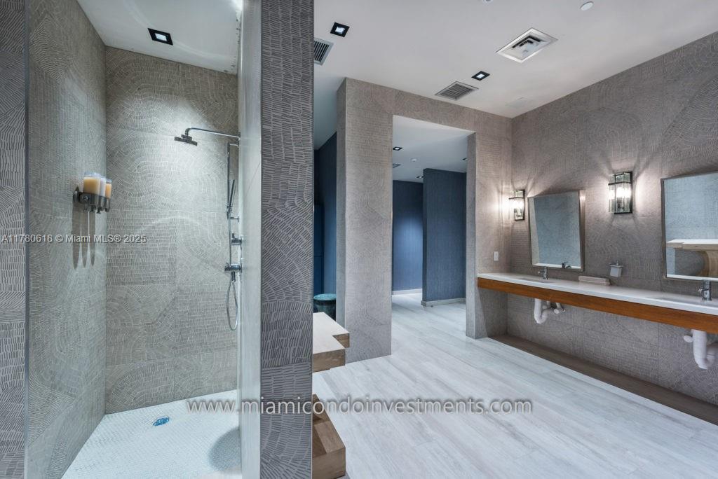 2900 NE 7th Ave #1905, Miami FL 33137