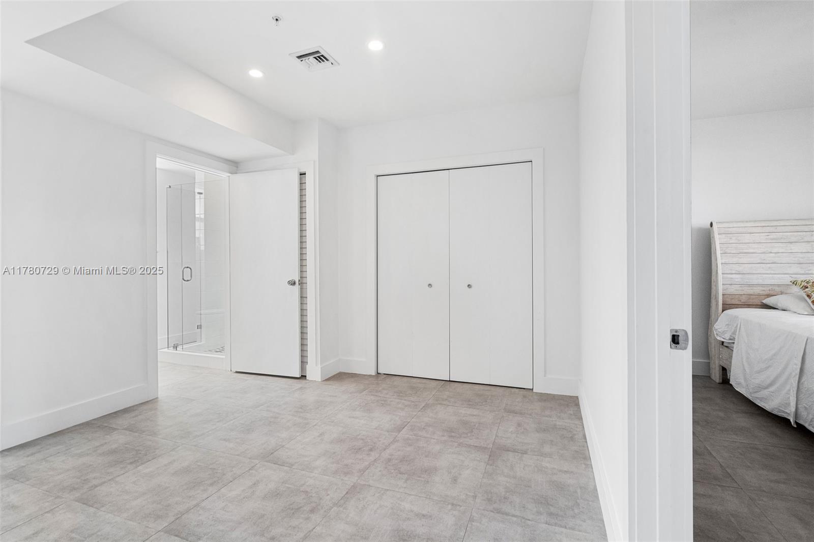 555 E Dania Beach Blvd #4, Dania Beach FL 33004