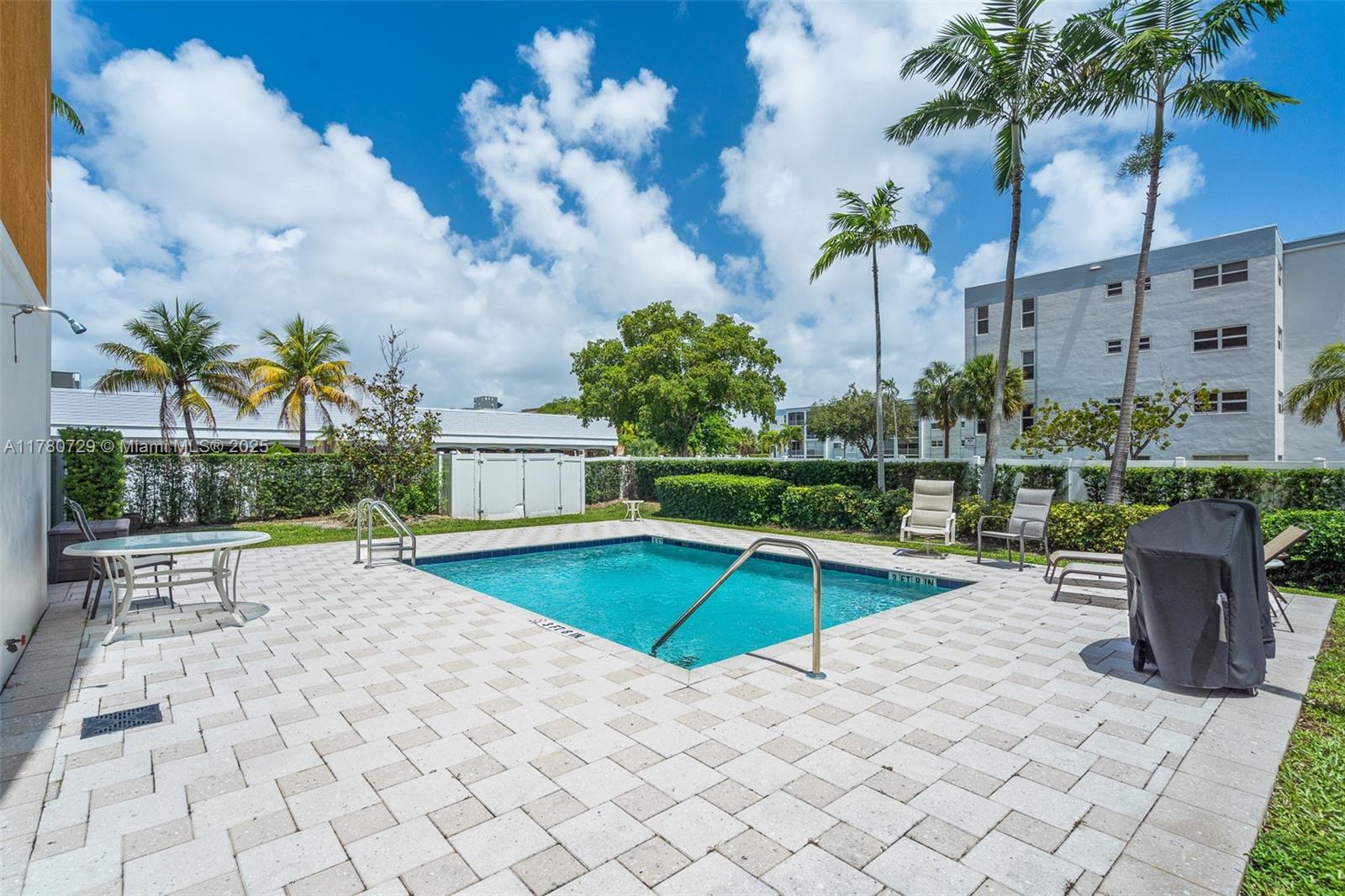 555 E Dania Beach Blvd #4, Dania Beach FL 33004