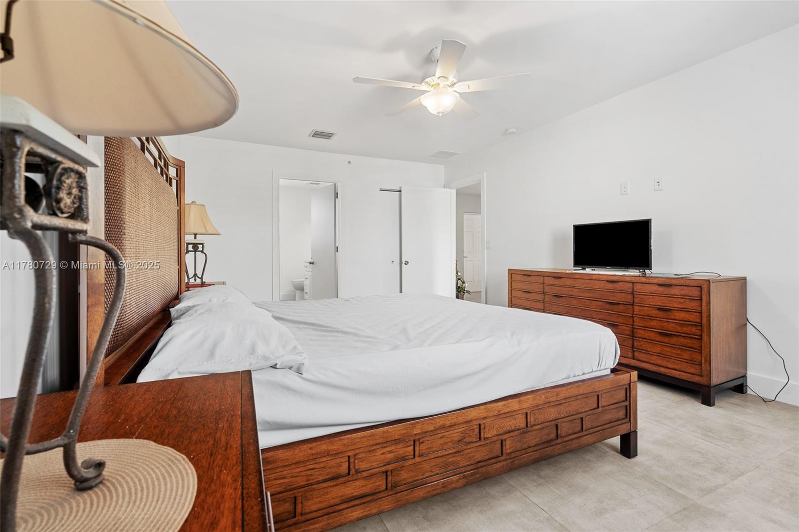 555 E Dania Beach Blvd #4, Dania Beach FL 33004