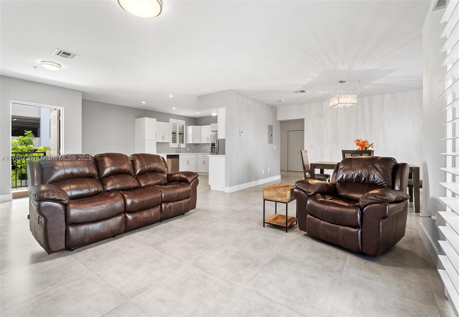 555 E Dania Beach Blvd #4, Dania Beach FL 33004