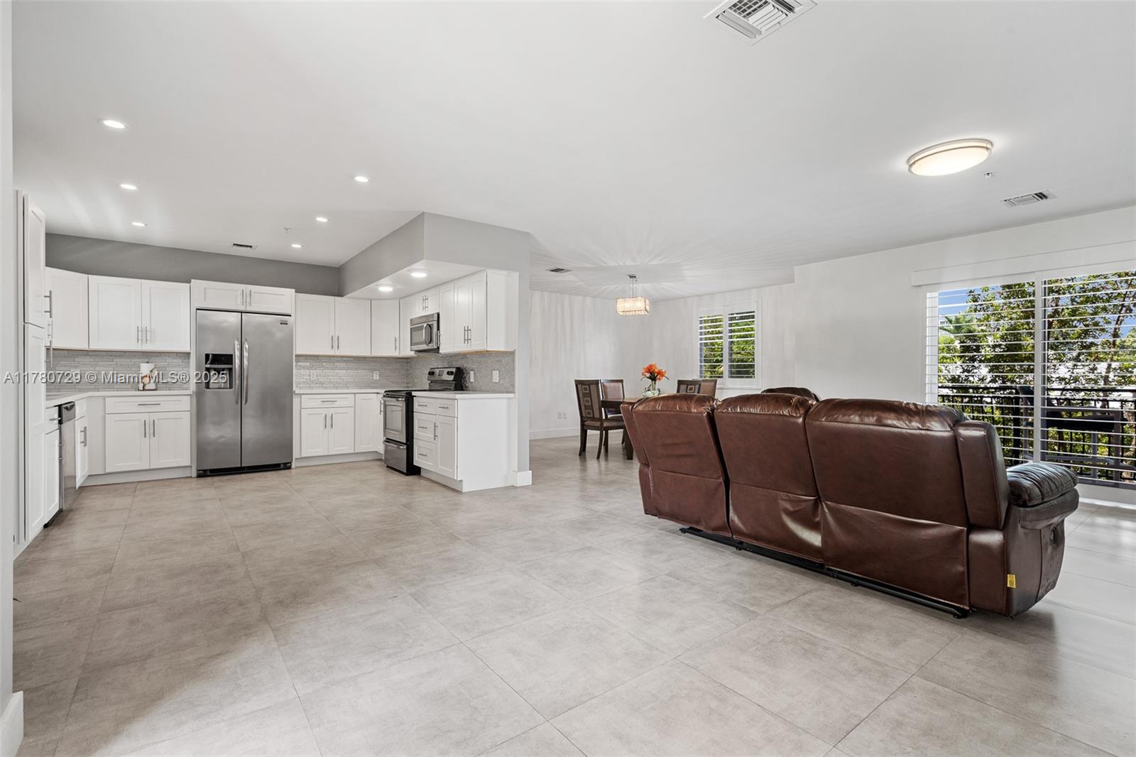 555 E Dania Beach Blvd #4, Dania Beach FL 33004