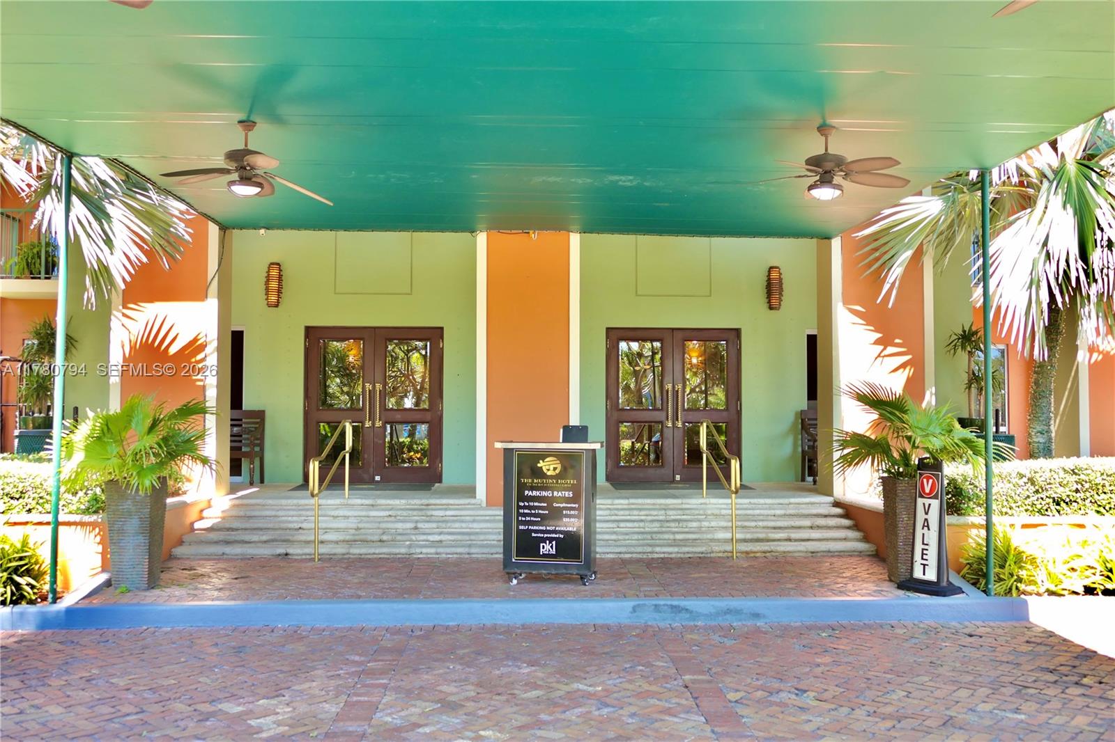 2951 S Bayshore Dr #815, Miami FL 33133