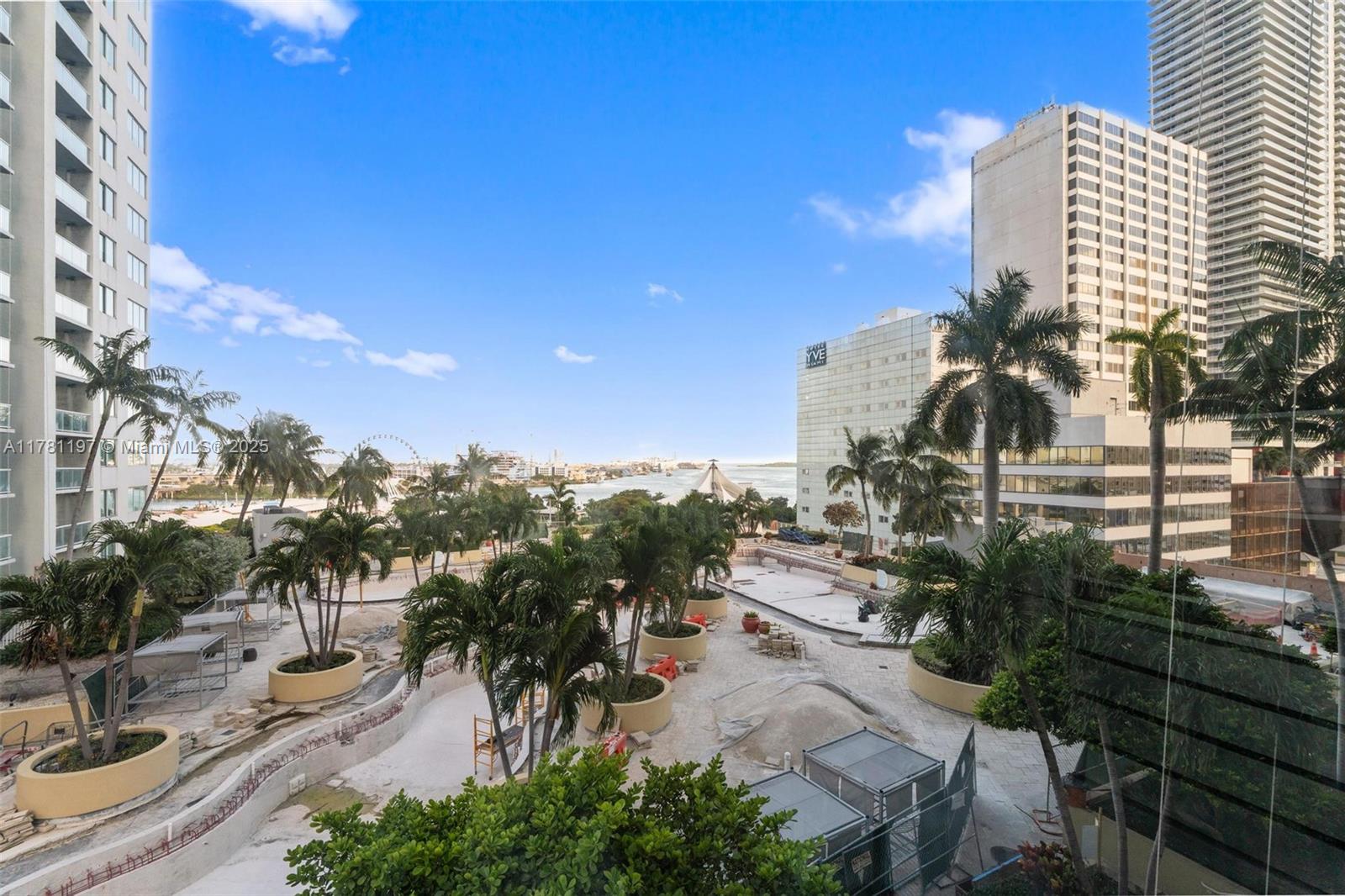 253 NE 2nd St #1003, Miami FL 33132
