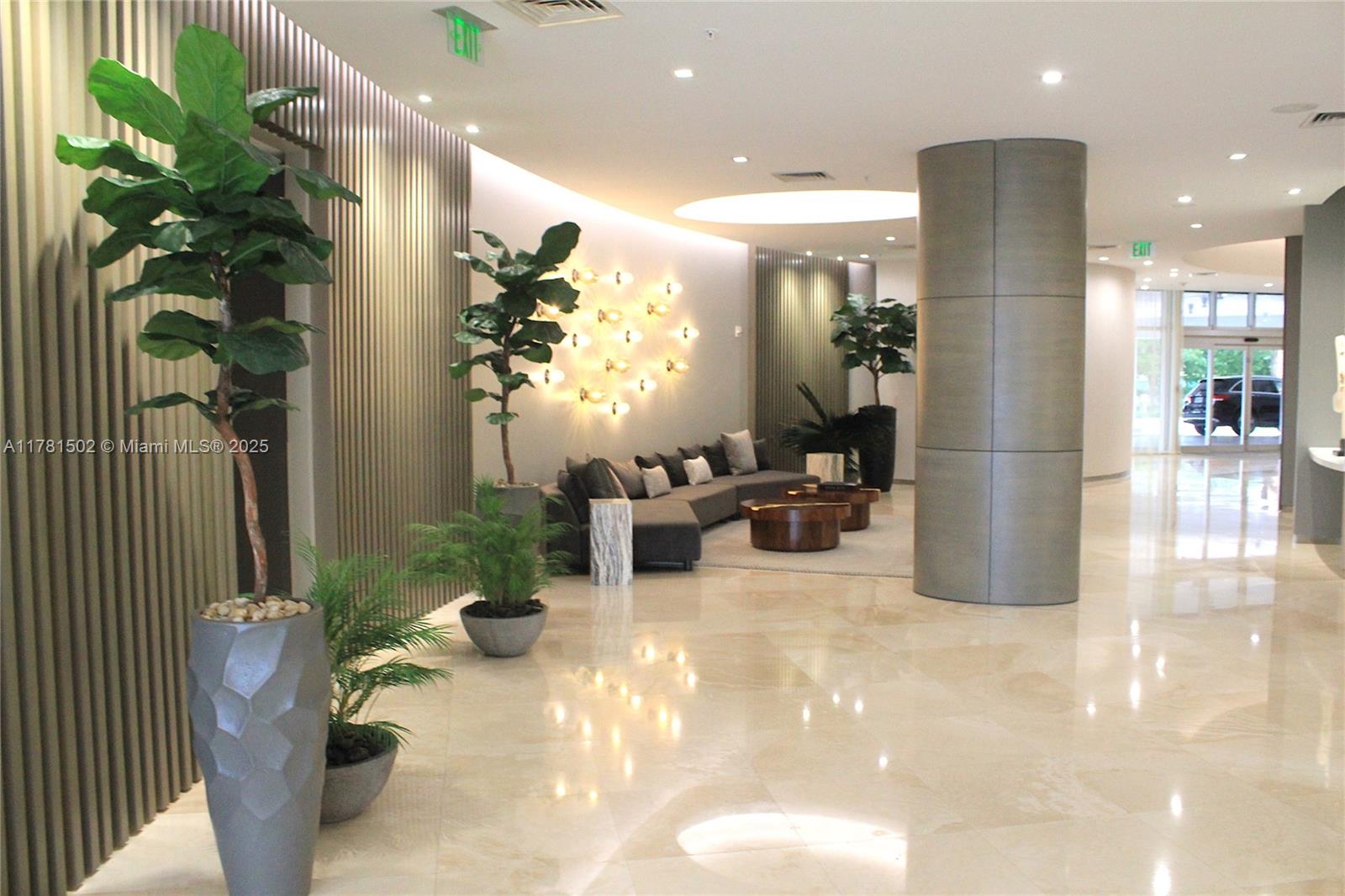 10275 Collins Ave #429, Bal Harbour FL 33154