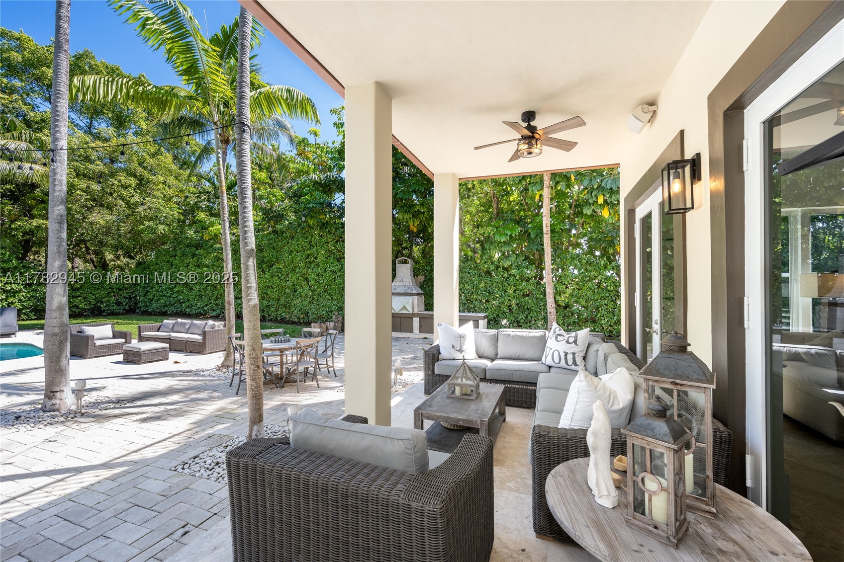 31 Island Dr, Key Biscayne FL 33149