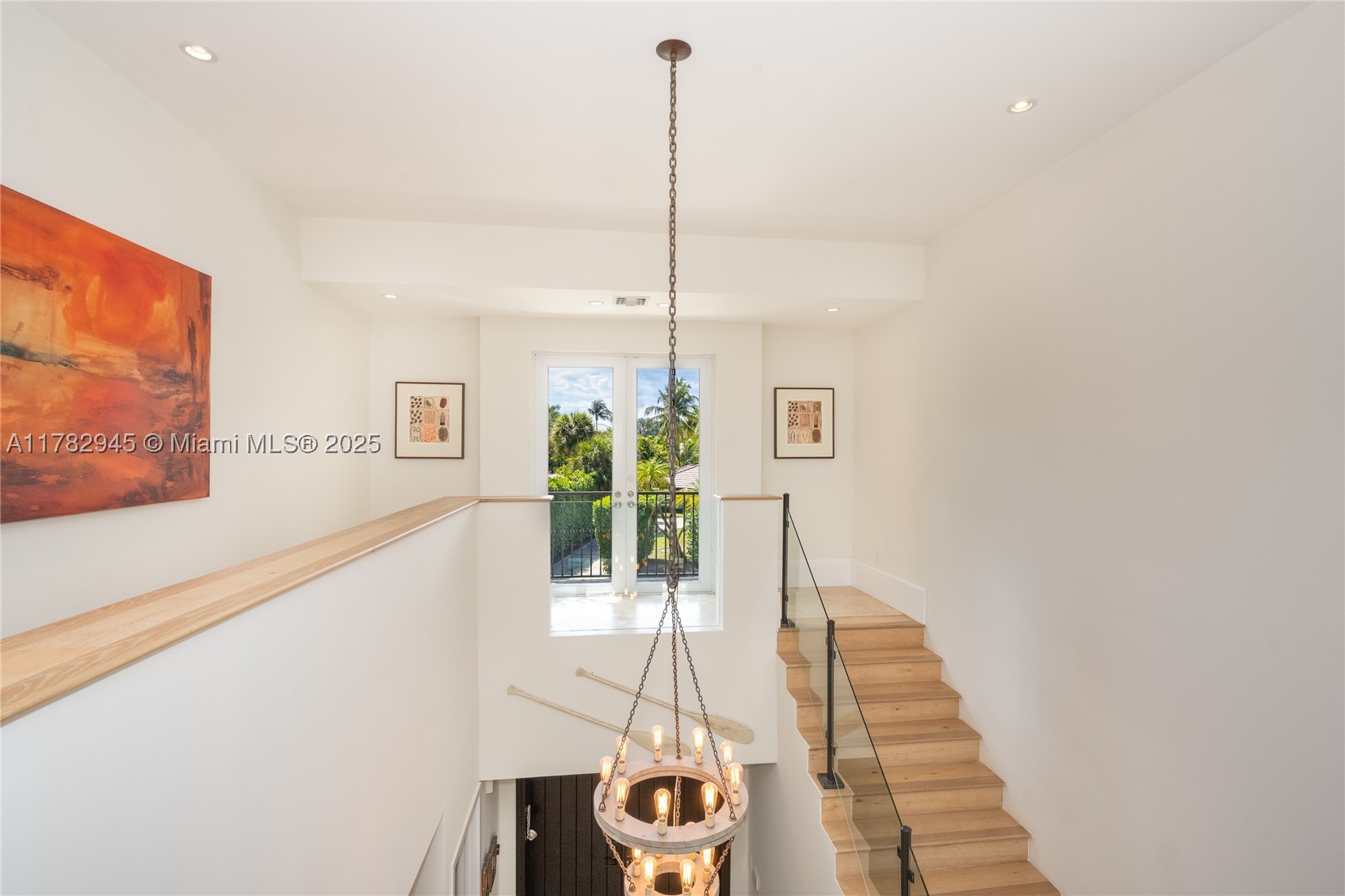 31 Island Dr, Key Biscayne FL 33149