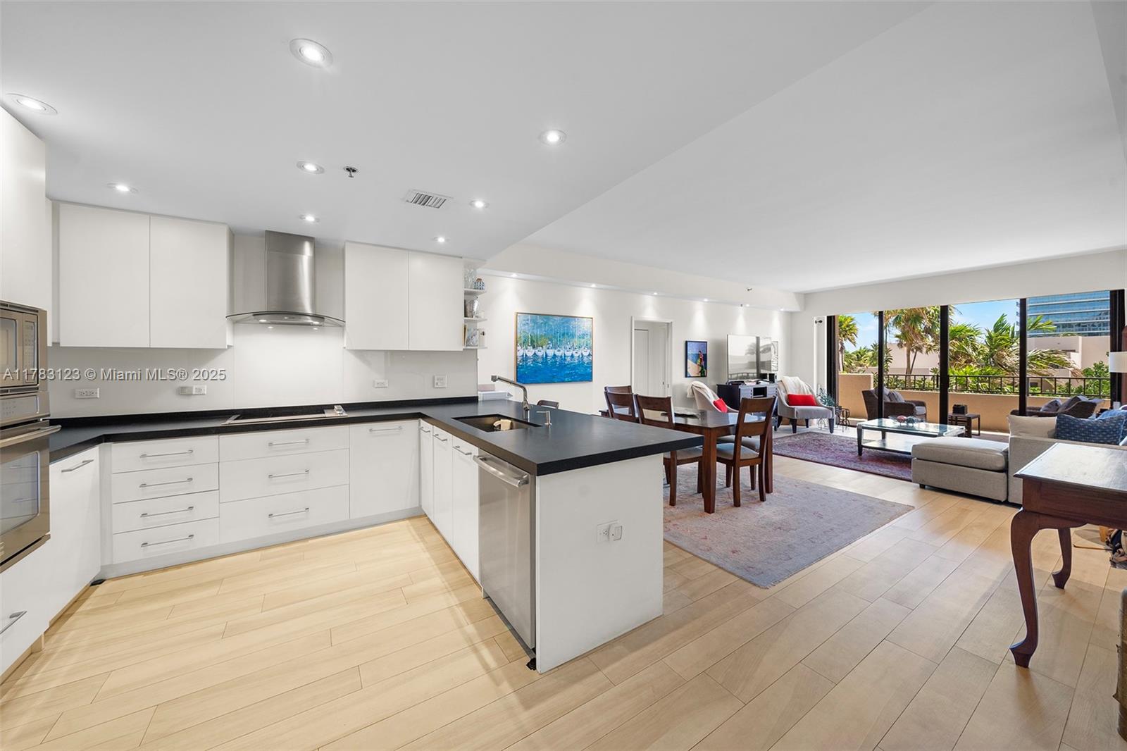 201 Crandon Blvd #333, Key Biscayne FL 33149
