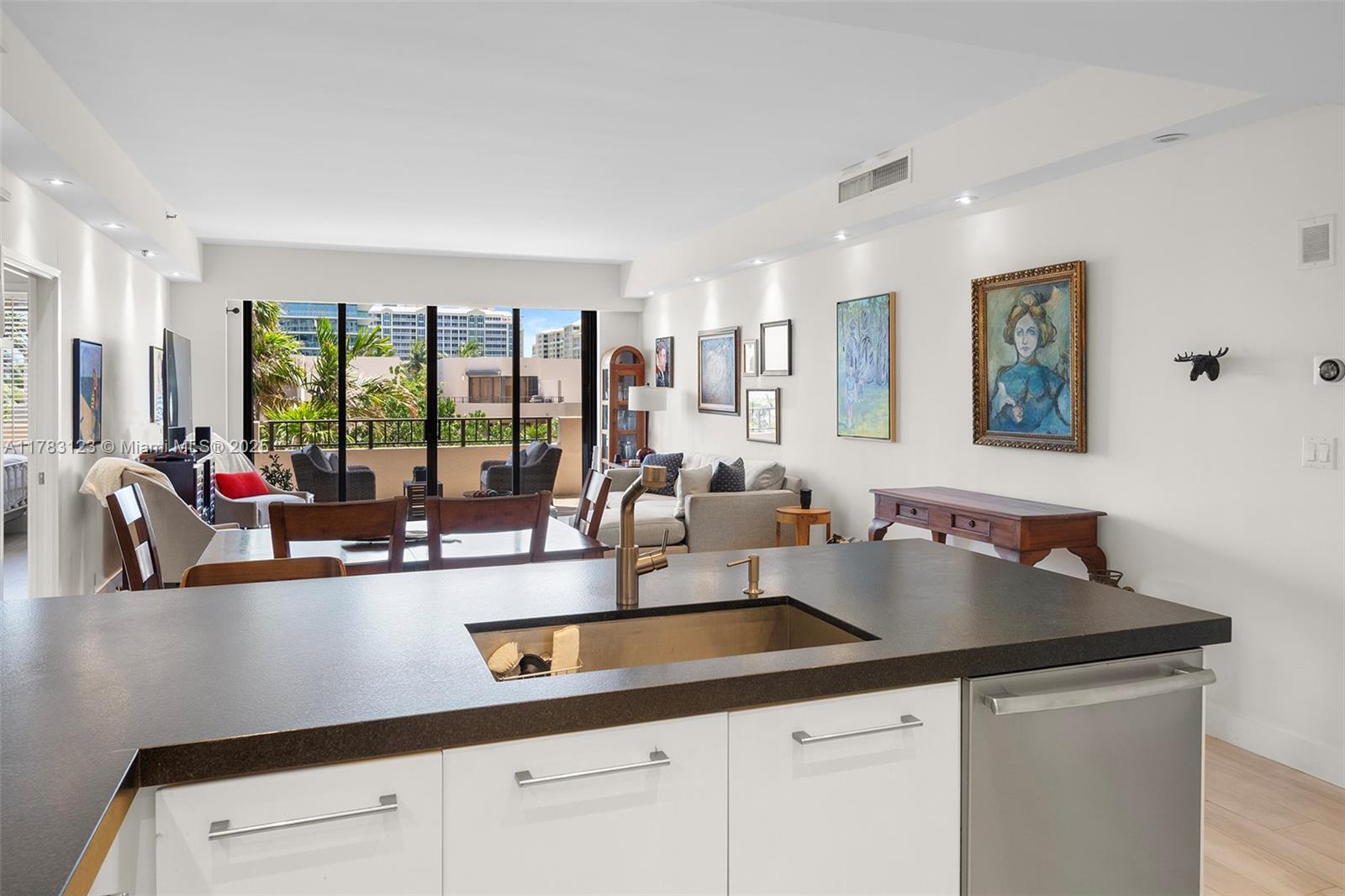 201 Crandon Blvd #333, Key Biscayne FL 33149