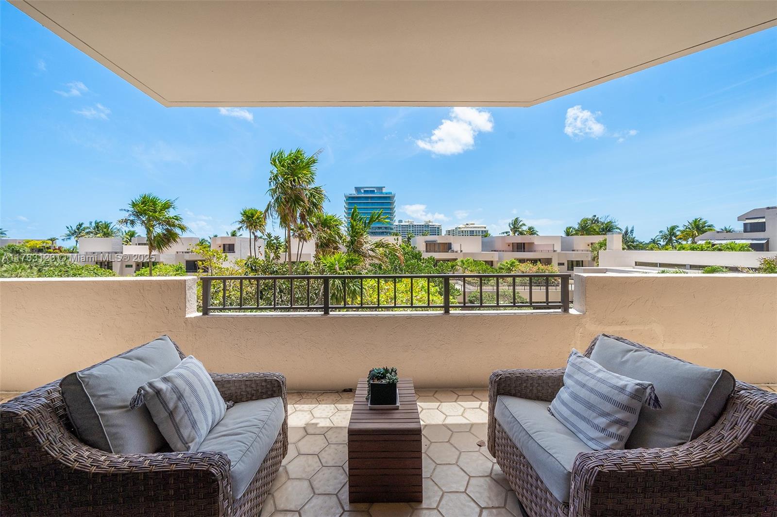 201 Crandon Blvd #333, Key Biscayne FL 33149