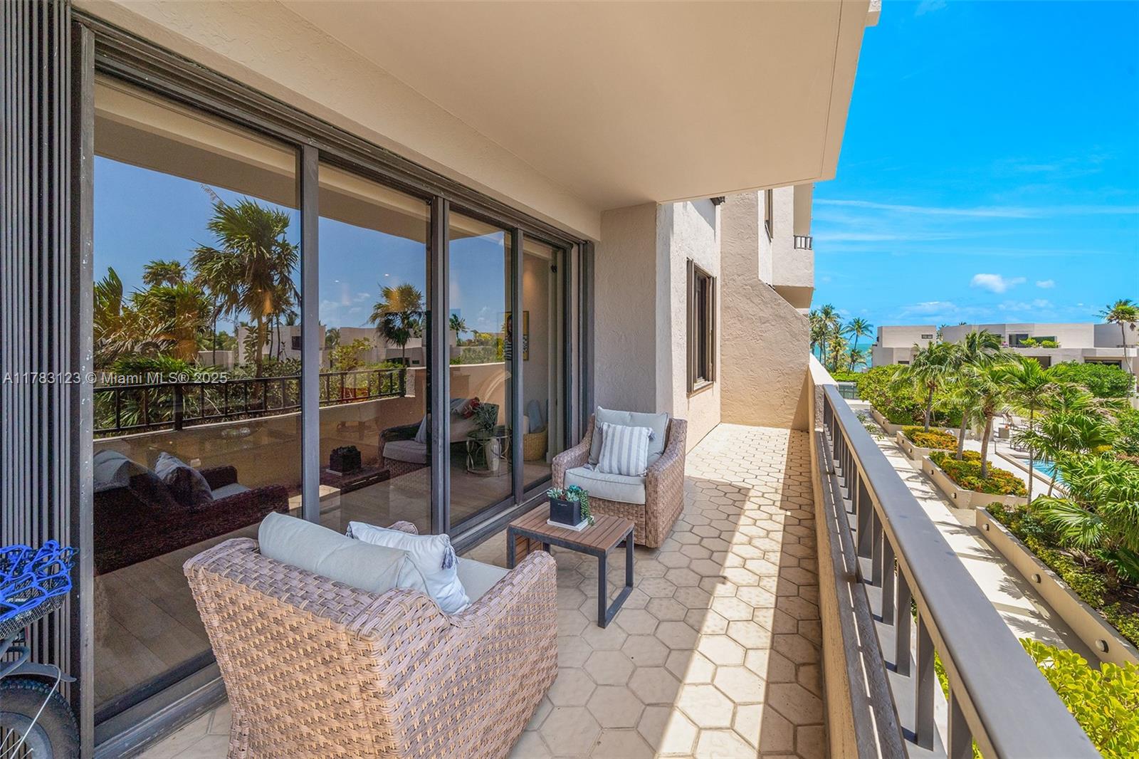 201 Crandon Blvd #333, Key Biscayne FL 33149