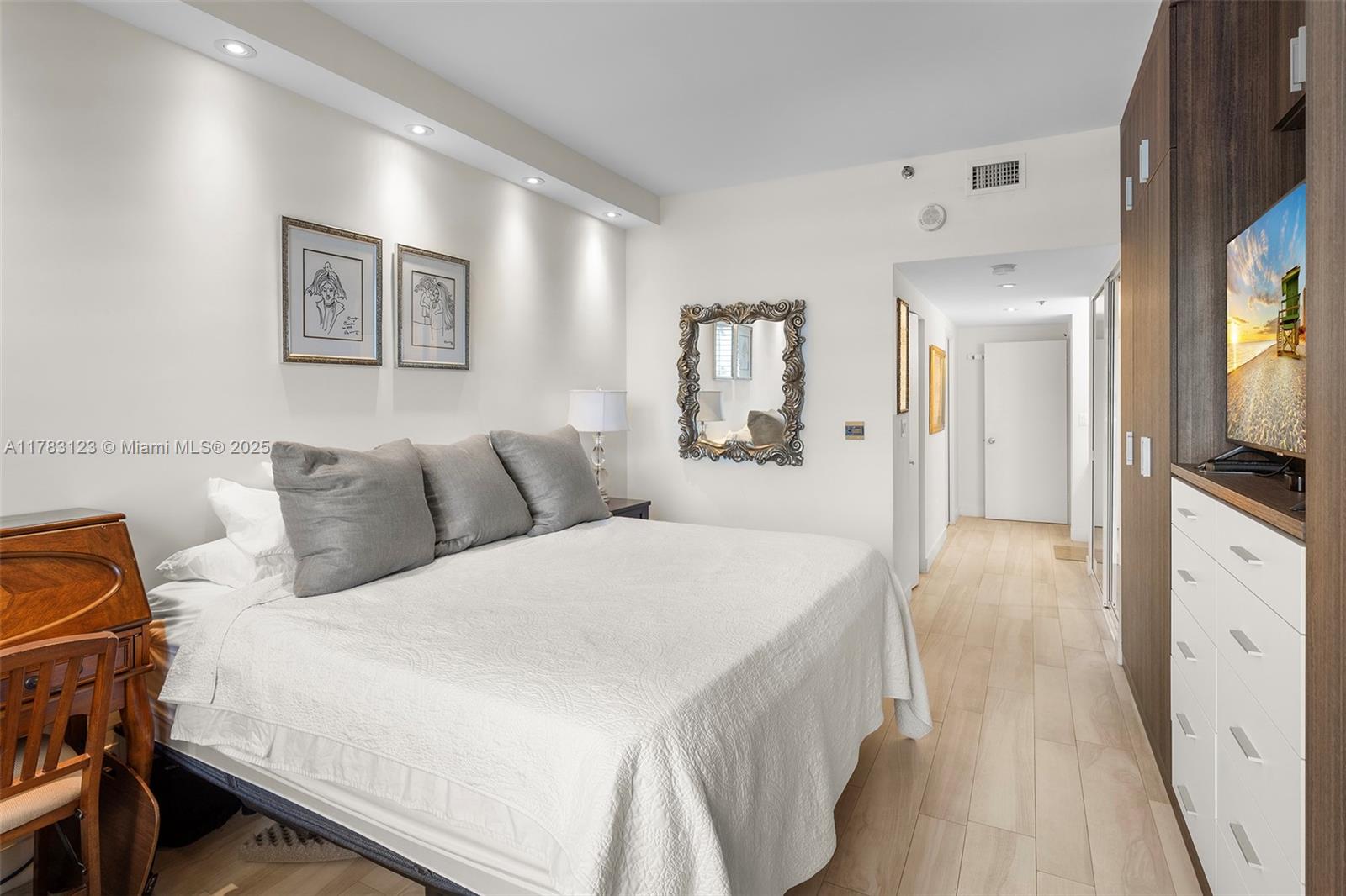 201 Crandon Blvd #333, Key Biscayne FL 33149
