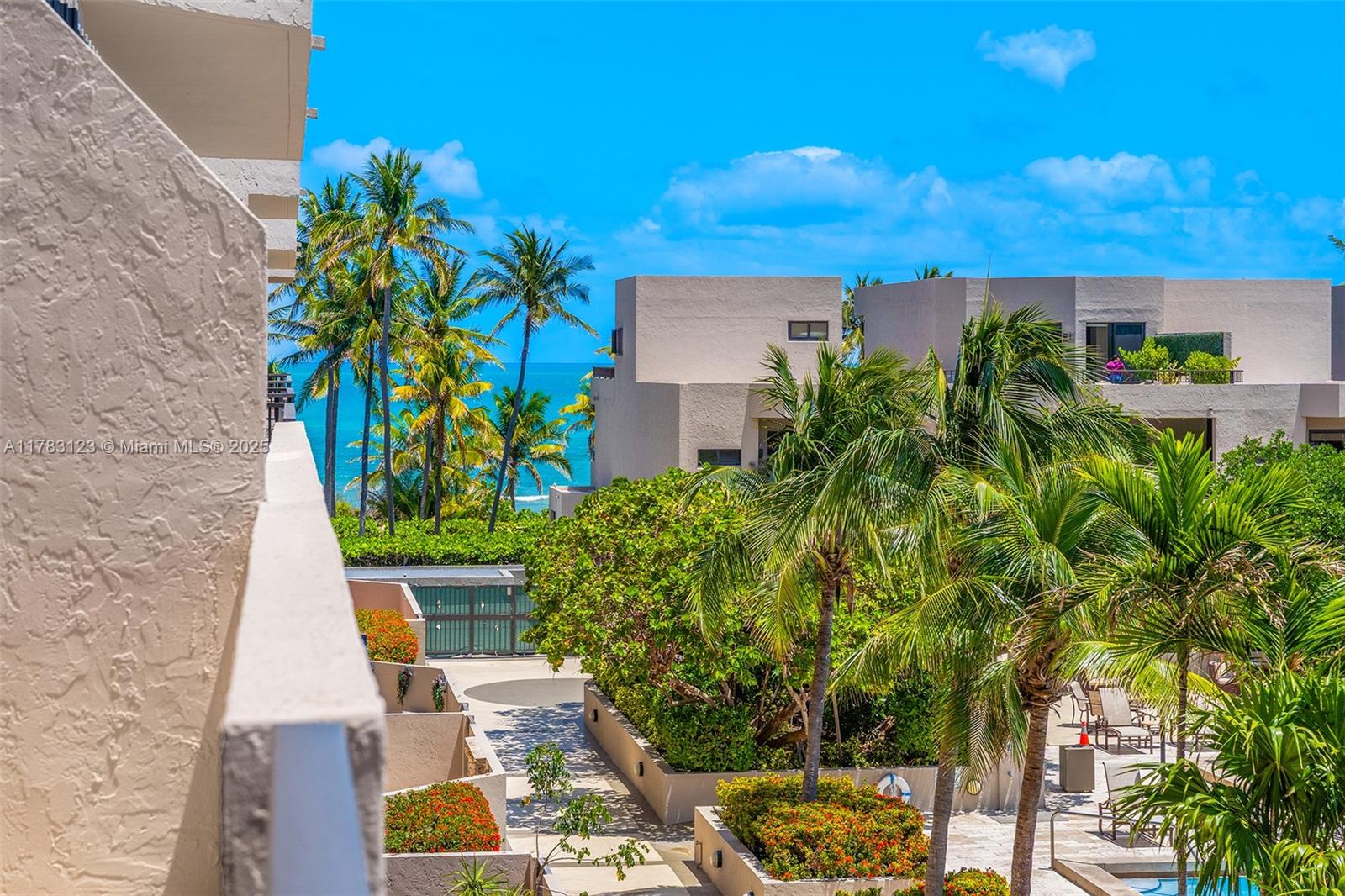201 Crandon Blvd #333, Key Biscayne FL 33149