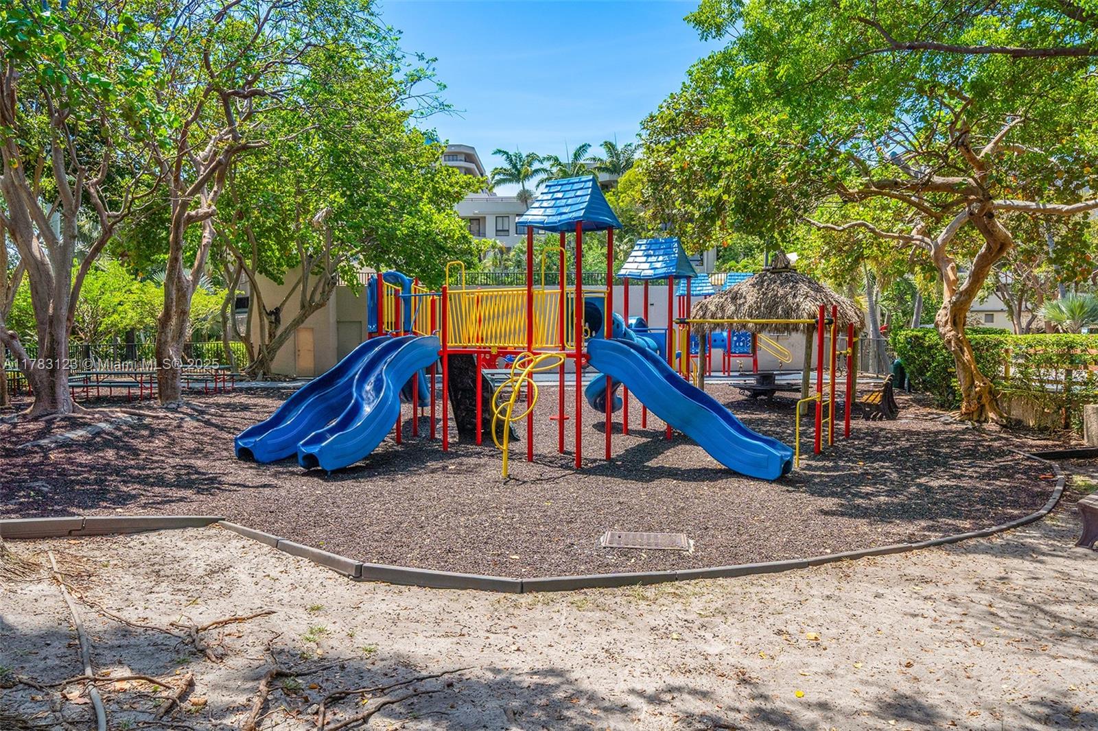 201 Crandon Blvd #333, Key Biscayne FL 33149