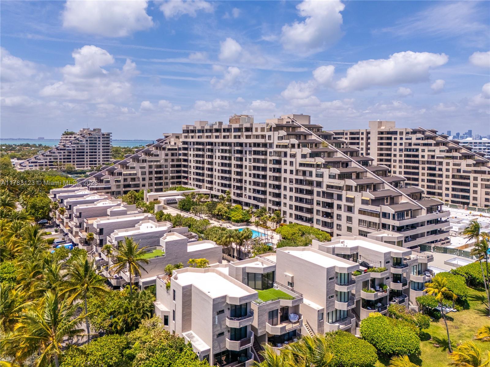 201 Crandon Blvd #333, Key Biscayne FL 33149